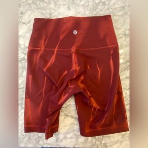 LULULEMON size 4 Wunder Train Biker Shorts 8”